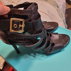 Guess boot style strappy heels